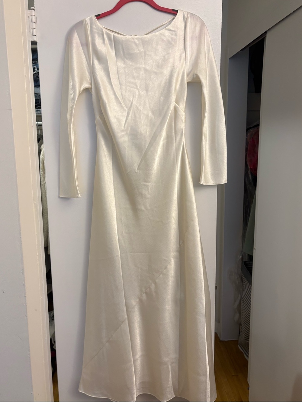 Abercrombie & Fitch Cream Long-Sleeve Satin Dress